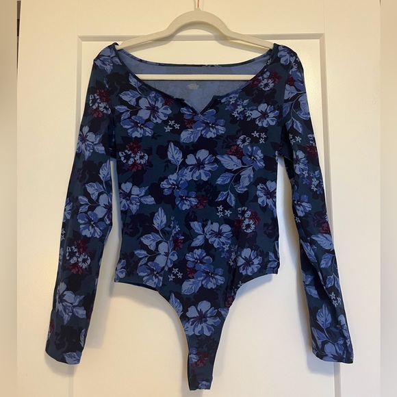 EUC Victoria’s Secret PINK Floral Long Sleeve Bodysuit | MEDIUM - Picture 3 of 3